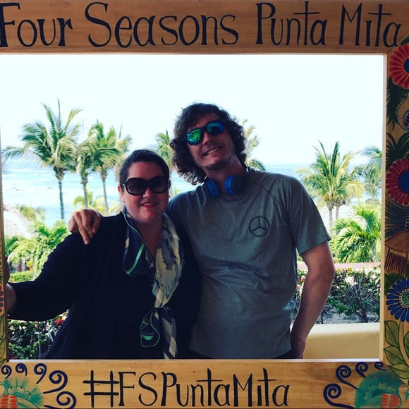 Meet your Posher, Rebecca - Picture 2 of 5